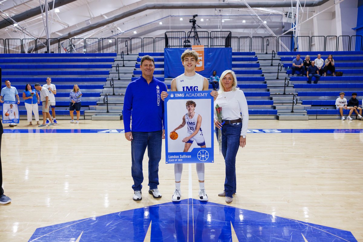 Here are my high school highlights! Extremely grateful to be where I am today and excited for the opportunities to come 🙏

youtu.be/zb3QaQ_p6rc?si…