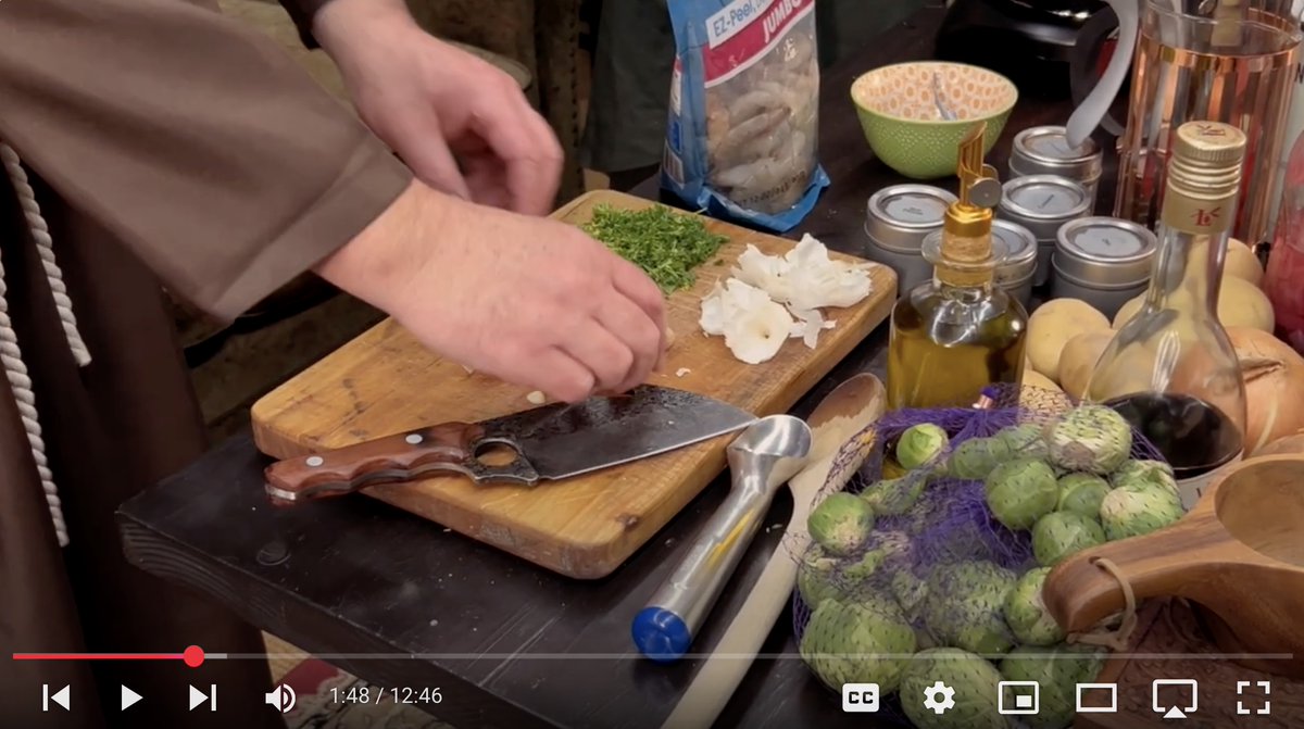 RedwallGame's tweet image. bit.ly/4gcxVzu
Join Samriel (aka Samantha T.) and Fryer Chris (aka Chris S.) as they cook a dish fit for a starving other - Shrimp Scampi. Loaded with garlic and tasting like Joy Unhindered by sorrow, this dish is always a crowd pleaser!
bit.ly/4g8Pa4M