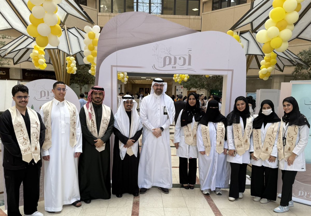 whoIsLnln tweet media