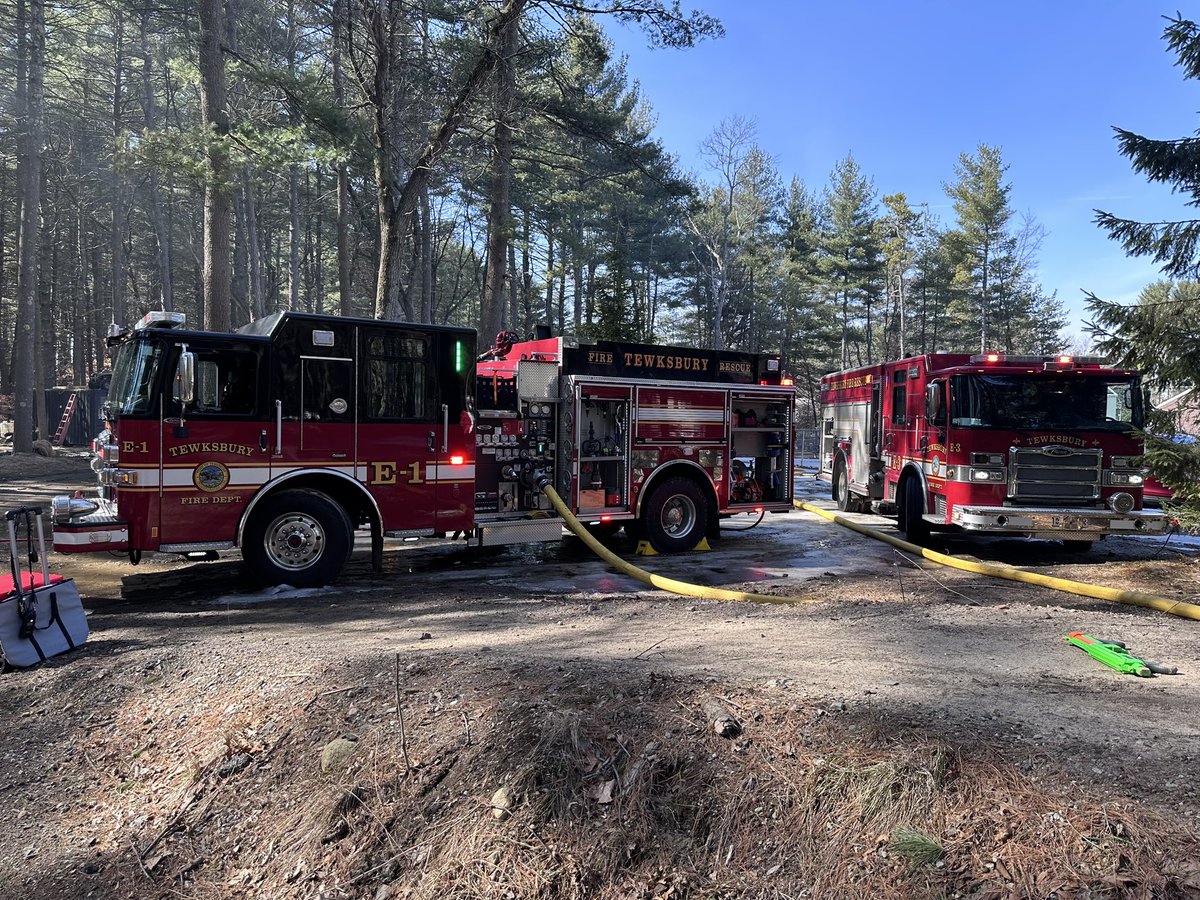ValleyRelief1's tweet photo. Another Saturday out with @TewksburyFire   , they were working brush off of Easement Dr https://t.co/2Nycgq3tBV