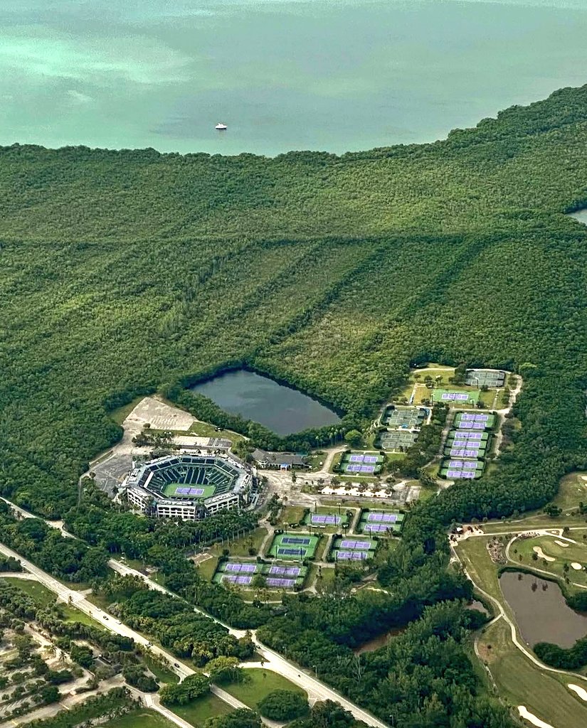 Key Biscayne, Florida. USA 🇺🇲
<a href="/racketbrand/">Racket</a>