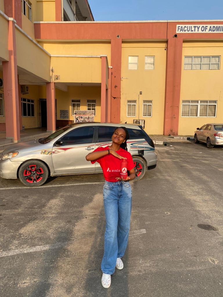 Cee_ynthia's tweet image. Hosted my first Avax Meetup in Rivers State University as an @AvaxTeam1 member - this was the only time I had to take pictures.
Full story loading...
More event pictures loading...
For now focus on my new found love "The flask"❤️🔺