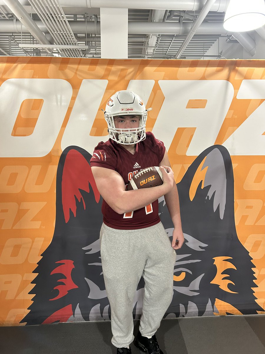 Had a great time visiting Ottawa! Thank you coach <a href="/Coach_Sully_/">Conor Sullivan</a> for having me! <a href="/ajgronwald8/">Coach Gronwald</a> <a href="/QBCoach_Buckley/">John Buckley 🏴‍☠️</a>