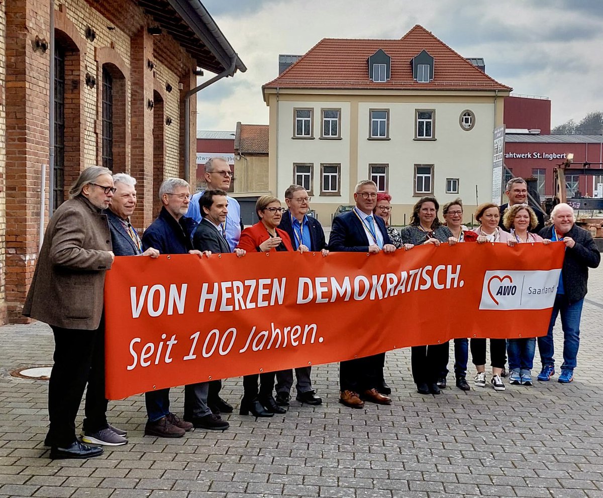 Die AWO-Landeskonferenz ist vorbei. Ich bin stolz, dem neuen Landesvorstand als Schriftführer anzugehören. Die Zeiten sind fordernd, aber unser Kurs ist klar! Wir kämpfen für mehr Freiheit, Gleichheit, Gerechtigkeit, Solidarität und Toleranz.