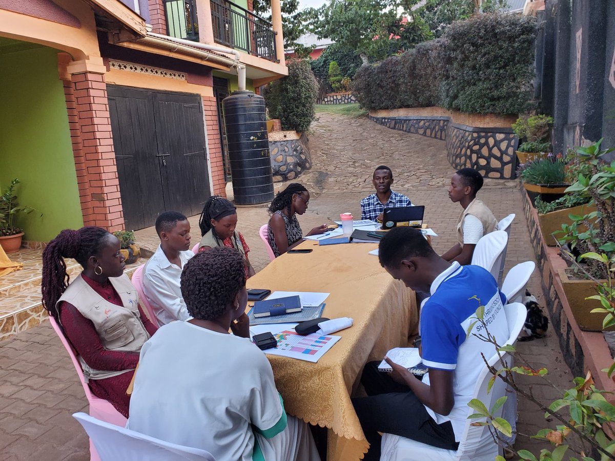 youthpluskitebi's tweet photo. We concluded our review of Quarter 1 & planning for Quarter 2 with our Patron, Mrs. Josephine Kasaato. Our focus for Q2 is to be hinged on rolling out the Menstrual Hygiene project, piloting the Savings & Loans Management Information System for SACCOs and VSLA,among others. #YPEC https://t.co/PrfZ6krFuu