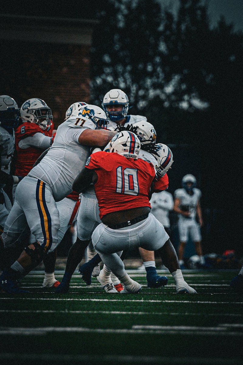 PeteNakos's tweet photo. Houston Christian defensive tackle Zae Smith has a trio of visits scheduled, he tells @on3. 

Ball State: April 7-8
Marshall: April 25-26
La Tech: April 10-12

He has 134 career tackles, 15 TFLs, 10 sacks and 3 forced fumbles. 

https://t.co/VxSGJETKD9 https://t.co/nrVDBm4Fxy