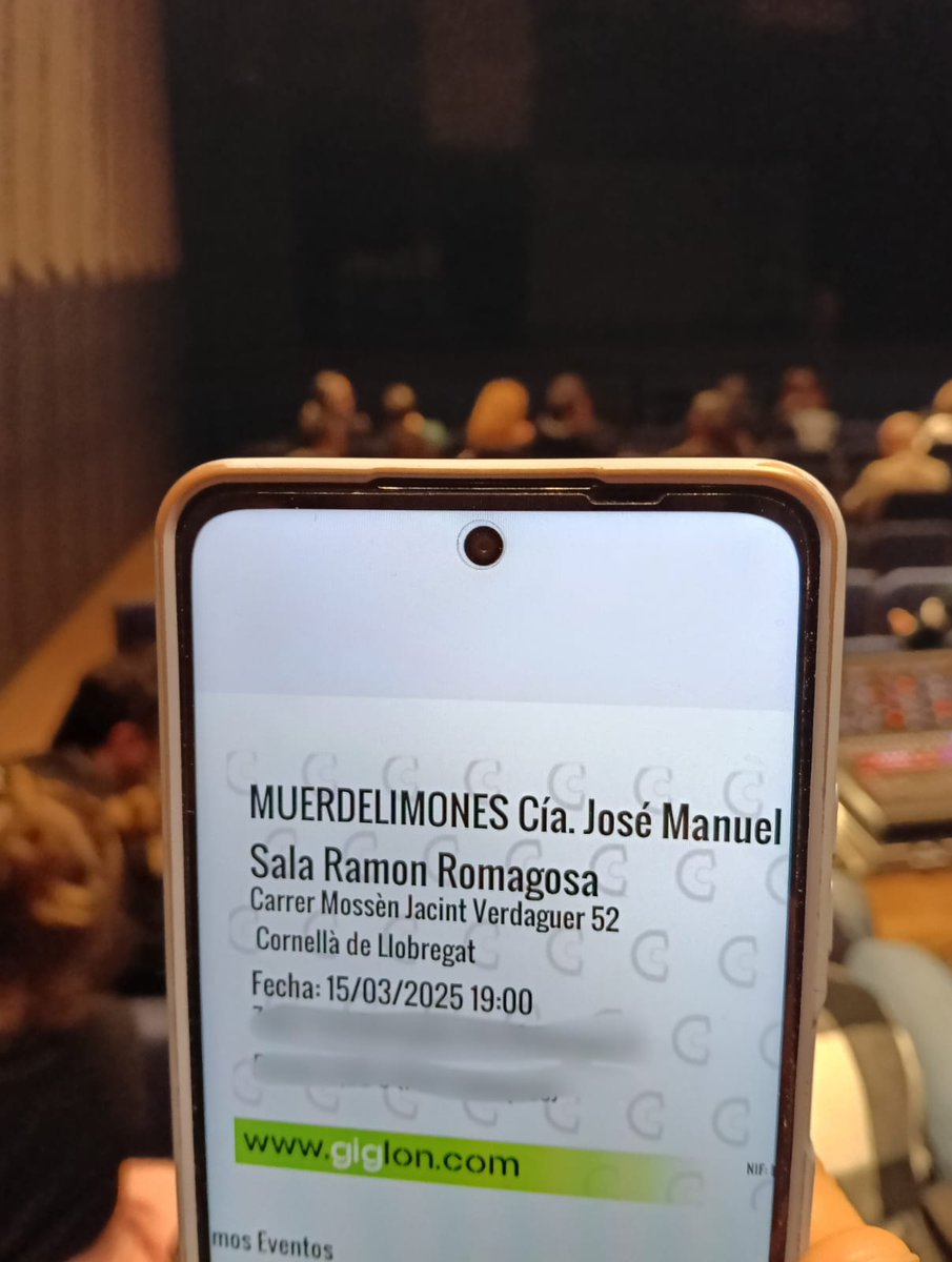 Avui Muerdelimones de la Cia.José Manuel Álvarez en el marc de @dansametropolitana #cultura