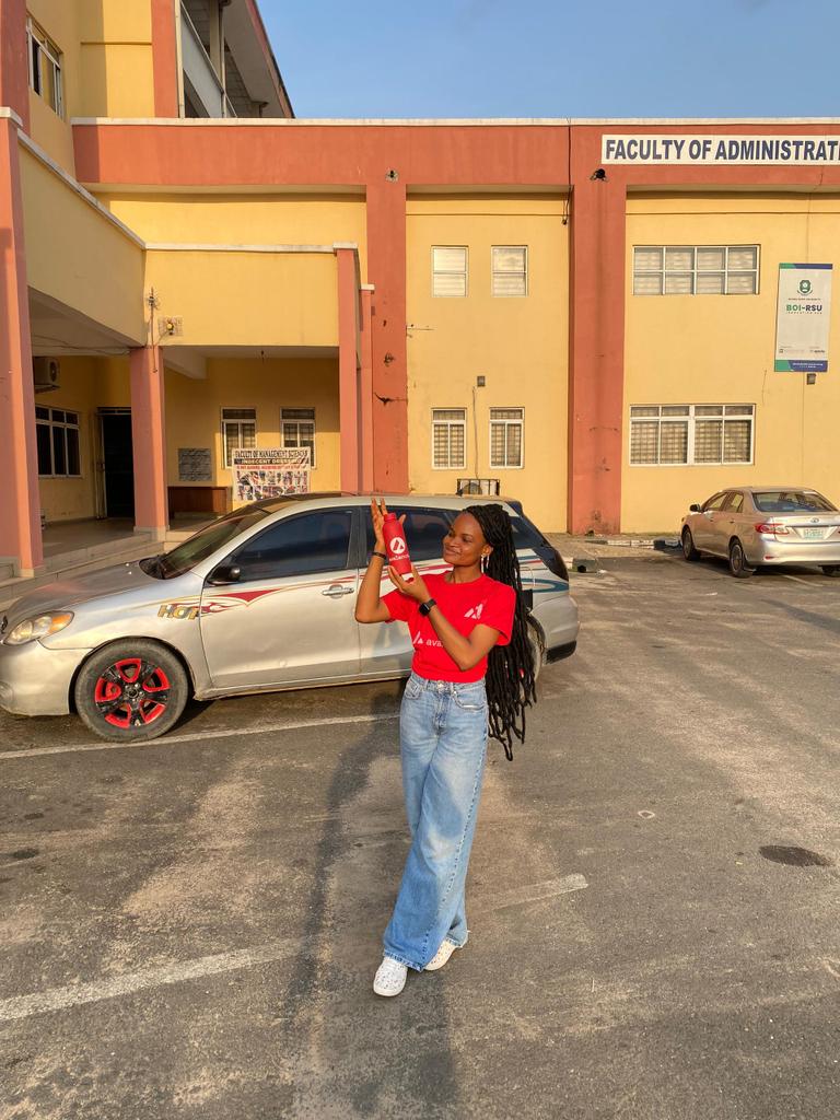Cee_ynthia's tweet image. Hosted my first Avax Meetup in Rivers State University as an @AvaxTeam1 member - this was the only time I had to take pictures.
Full story loading...
More event pictures loading...
For now focus on my new found love "The flask"❤️🔺