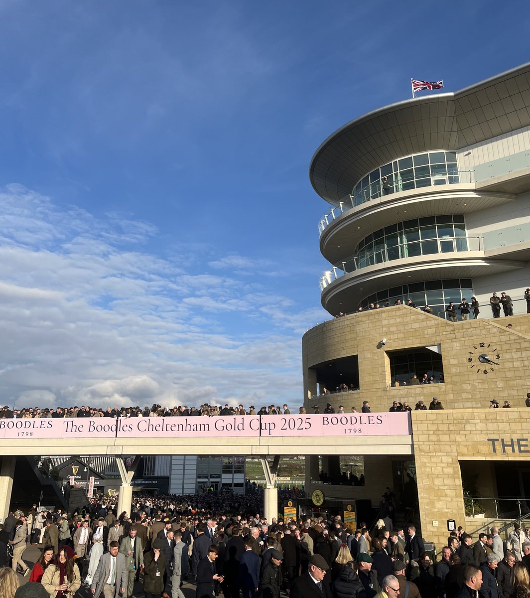 The Cotswolds Gentleman tweet media