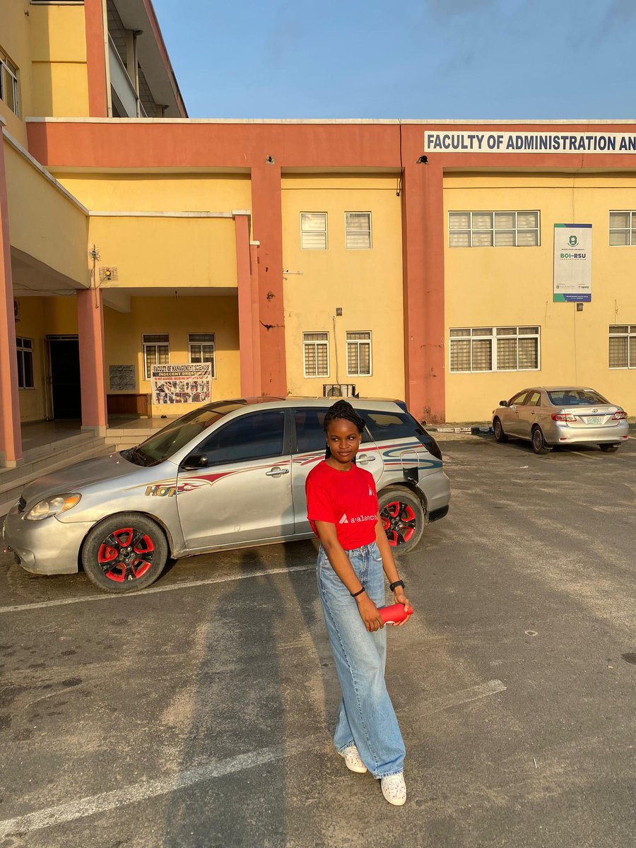 Cee_ynthia's tweet image. Hosted my first Avax Meetup in Rivers State University as an @AvaxTeam1 member - this was the only time I had to take pictures.
Full story loading...
More event pictures loading...
For now focus on my new found love "The flask"❤️🔺