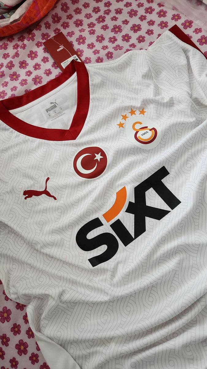 <a href="/EgeOnatQuru/">Ege Onat Kuru</a> 50 forma çekilişinin kazananlarından biriyim. İlk defa bir çekiliş katıldım ve kazandim. Gerçekten tesekkur ediyorum. İşlerini hakkıyla yapıyorlar helal olsun