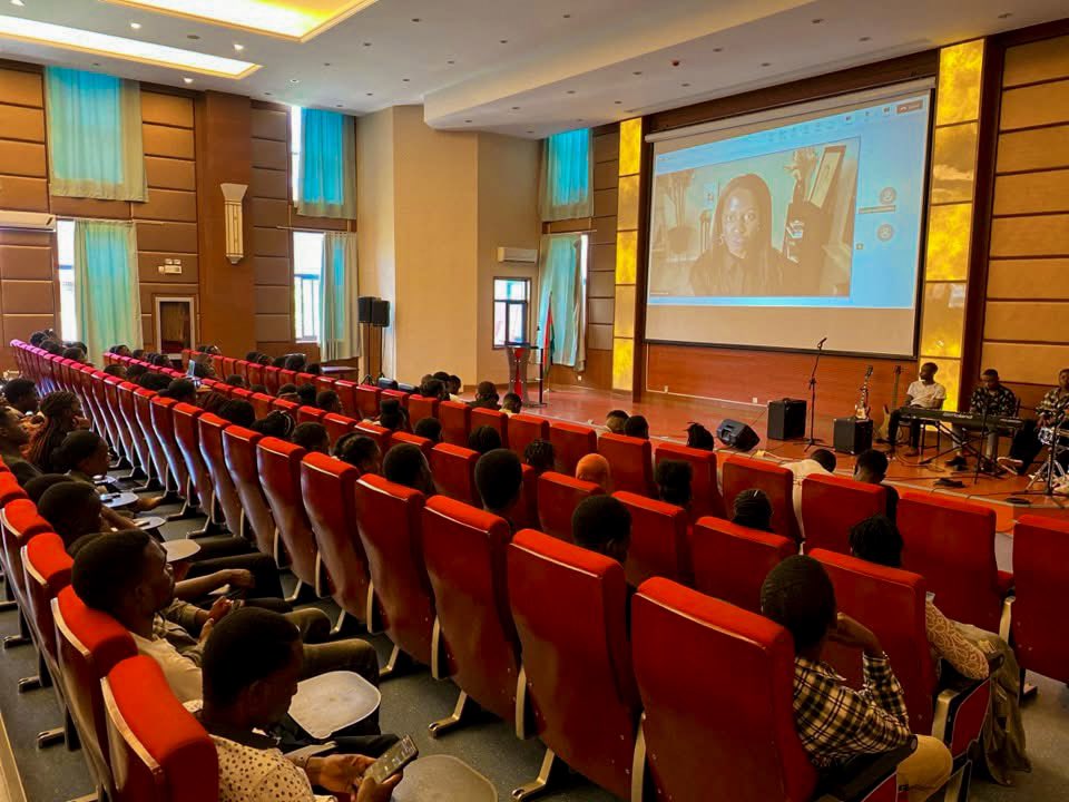 NthandaManduwi's tweet image. Started my day at 3AM with this conference.

My MBA classmates say ‘you really believe in Malawi 2063’; and I DO. One of my greater joys re my career was that my  work with the @UNDP_Evaluation coincided with @UNDPMalawi Independent Country Programme Evaluation (the last one…