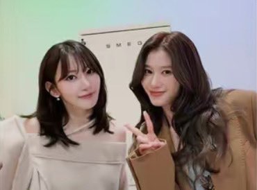 kpop_dr's tweet photo. ルセラのHOTチャレンジ

ユンジンとホビ
咲良とサナ
カズハとスビン
ウンチェとホシウジ

もうあとサムパンしか残ってないと思うんですよね🥺 https://t.co/aPHZAQfcLR