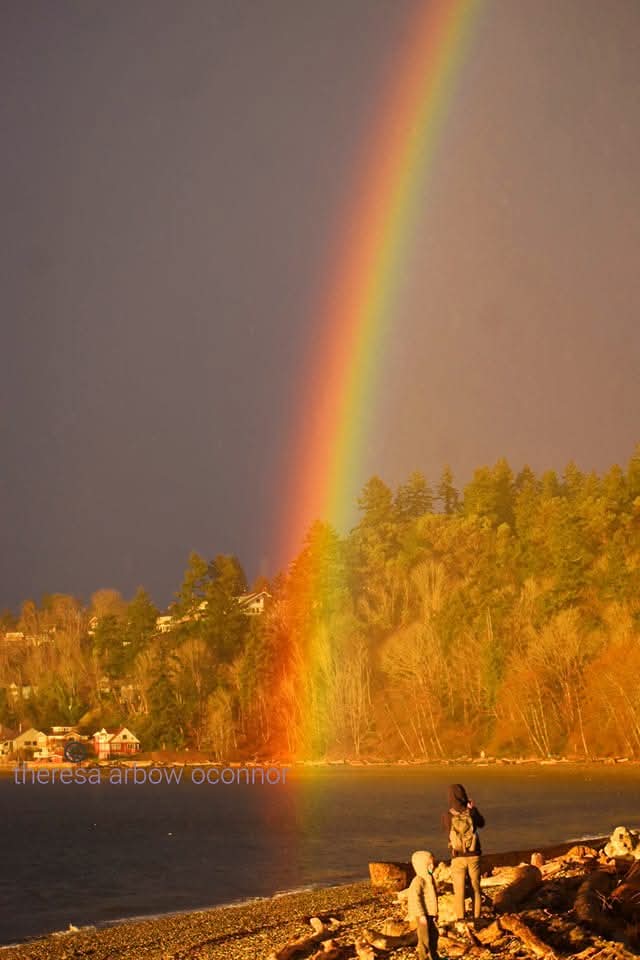 TheresaArbowOC's tweet image. It's one of my favorite #rainbows, a magical moment. Especially to see this father &amp;amp; son soaking in the goodness too  ♡ #NaturePhotography