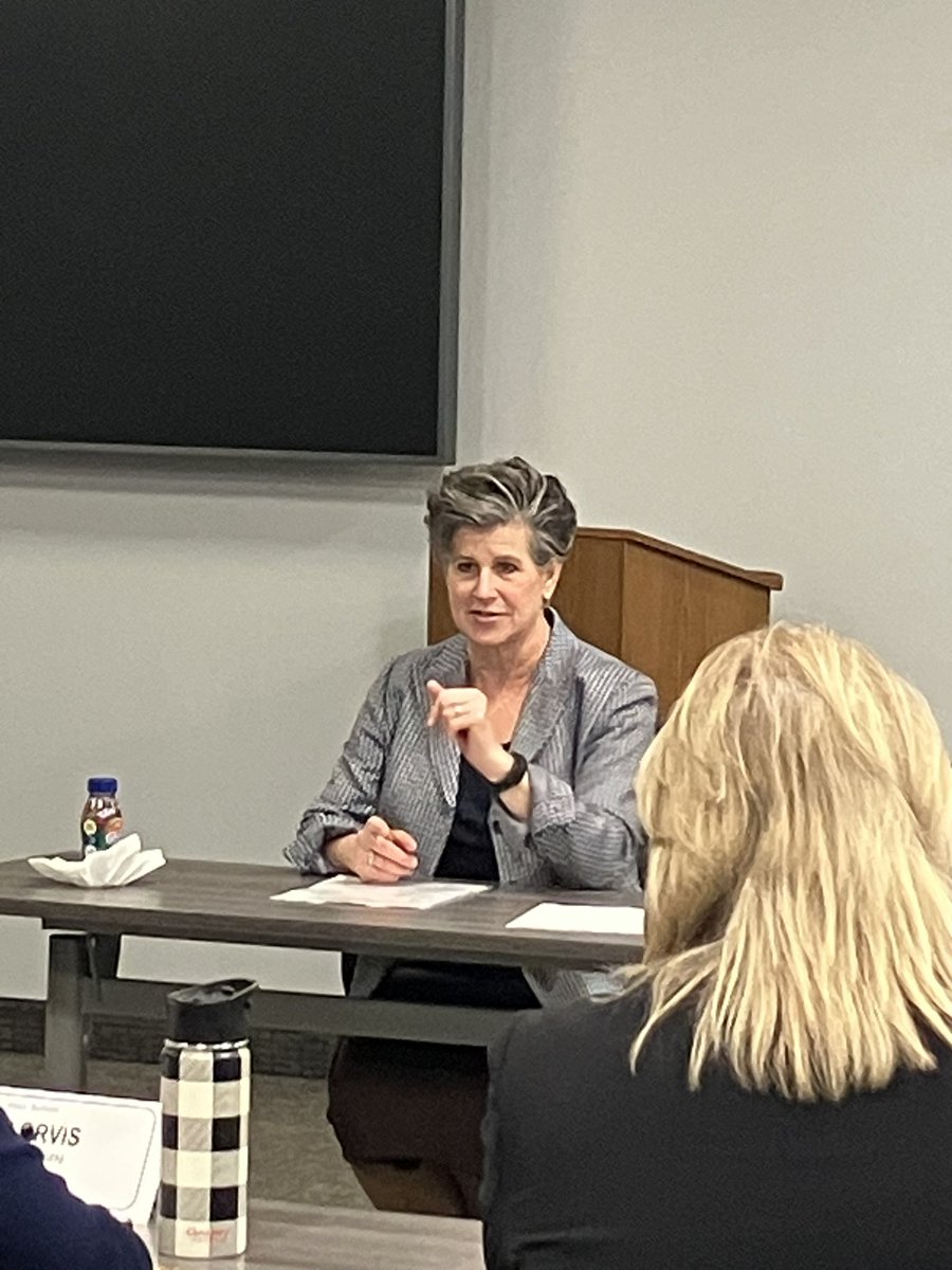 MNExcellence's tweet photo. Our next speaker is @CMZimmerMN talking about Other Ways to Serve: Advocacy and Government Relations. Great for Fellows to learn about different ways to represent clients and issues at the legislature and the important rules to follow in this field to ensure transparency &amp; trust https://t.co/NriTO4kN8B