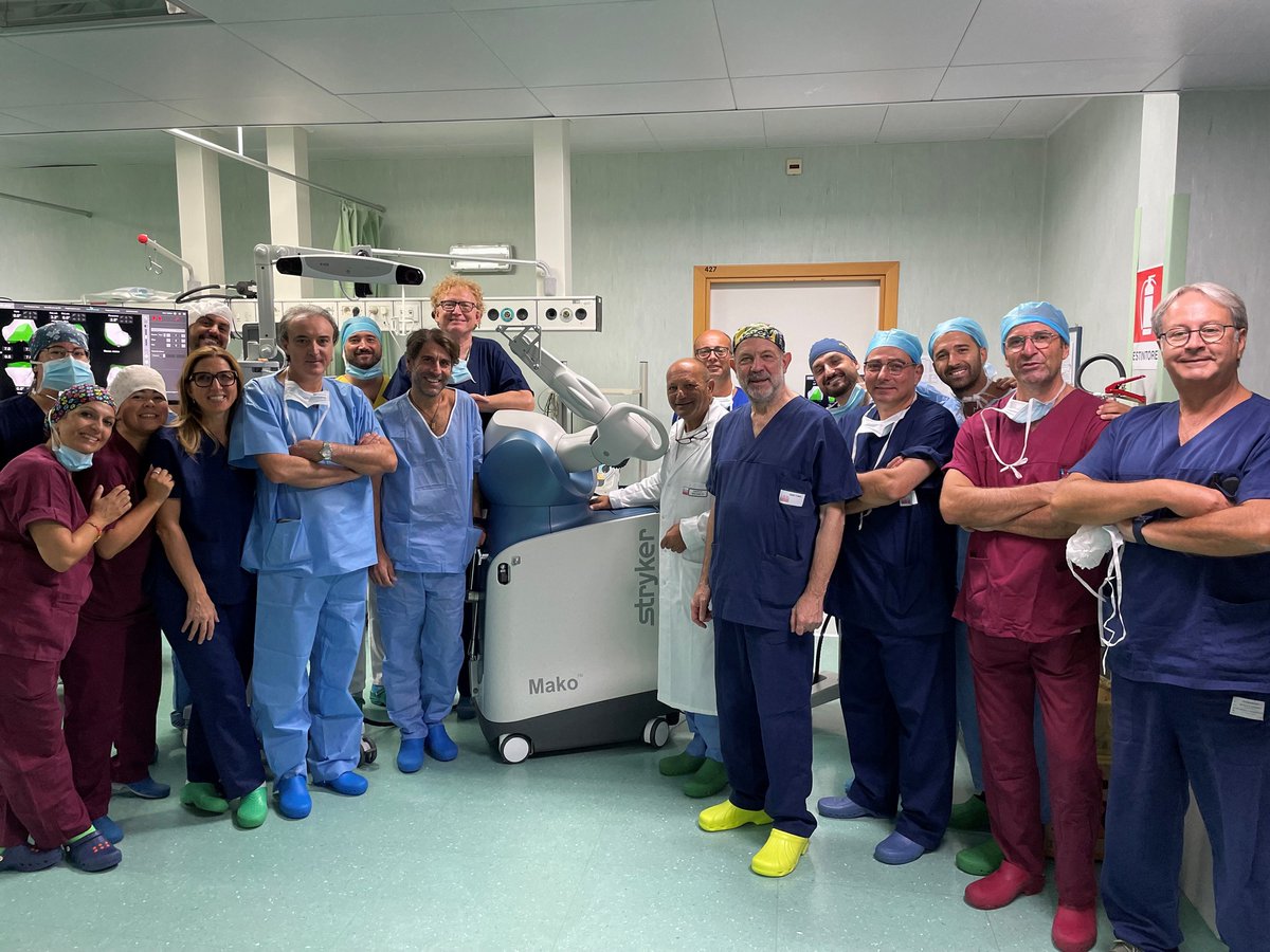 #Chirurgia #protesica nell'Ospedale di #Putignano: quasi 700 #interventi nel 2024 e 100 impianti con il #sistema #robotizzato unico in #Puglia. 
#Tecnologia, #organizzazione e #lavoro in team valori aggiunti dell’attività ortopedica in elezione per protesi di  #anca e #ginocchio