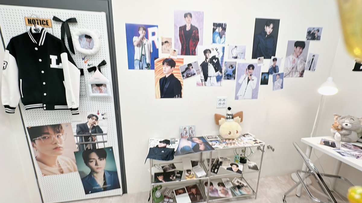 Lkms___a's tweet photo. Happy birthday myungsoo♡♡

#여전히_명수와_함께해 #STILL_inlovewithMYUNGSOO
#ミョンス #キムミョンス #エル #kimmyungsoo #명수 #김명수 #엘 #INFINITE https://t.co/uo2GcAJHY6