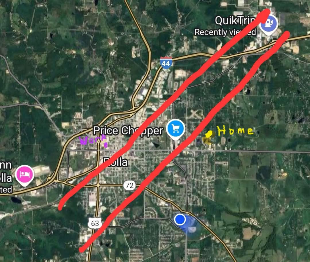 GermJuggler's tweet photo. Scary storm passed through #RollaMO. A map of the approximate pathe. We're safe. A lot of damage on Hwy 72 with downed trees and power lines. Thanks to the power crews working hard to restore power. https://t.co/5VWtCNZe0C