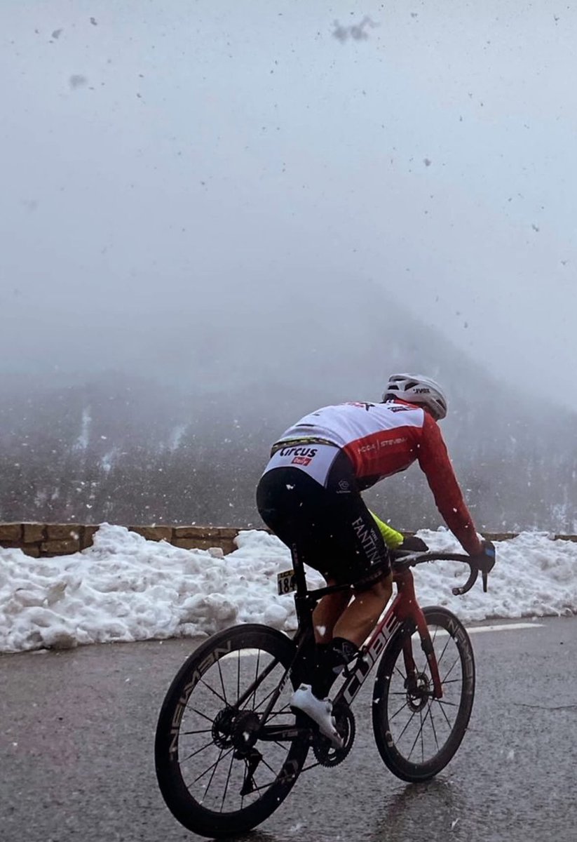 Brutal race day in the snow ❄️