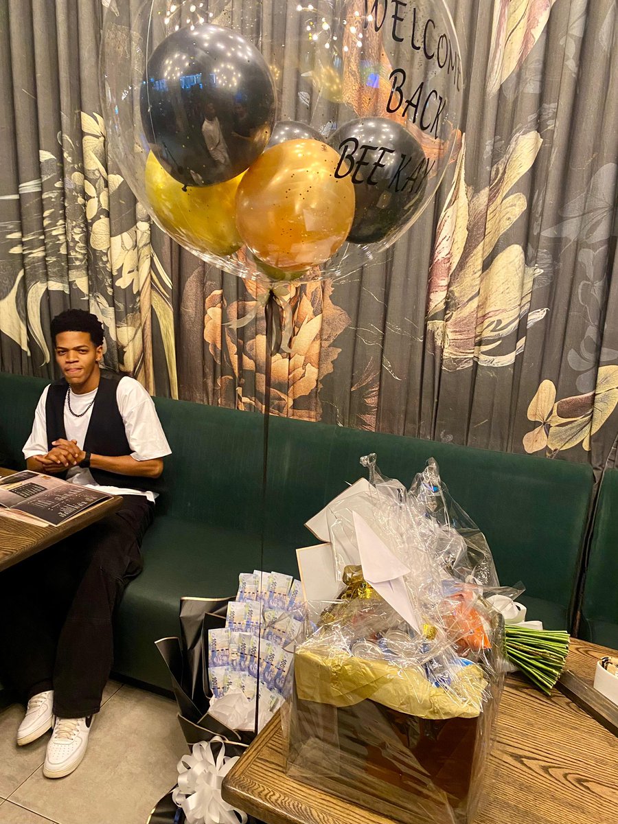 canoeseason's tweet photo. Beekay what a man😍😍Beevoltz don’t play about him…can’t wait for main gifting more to come!!#BBMzansi https://t.co/4w7vAbNGjh