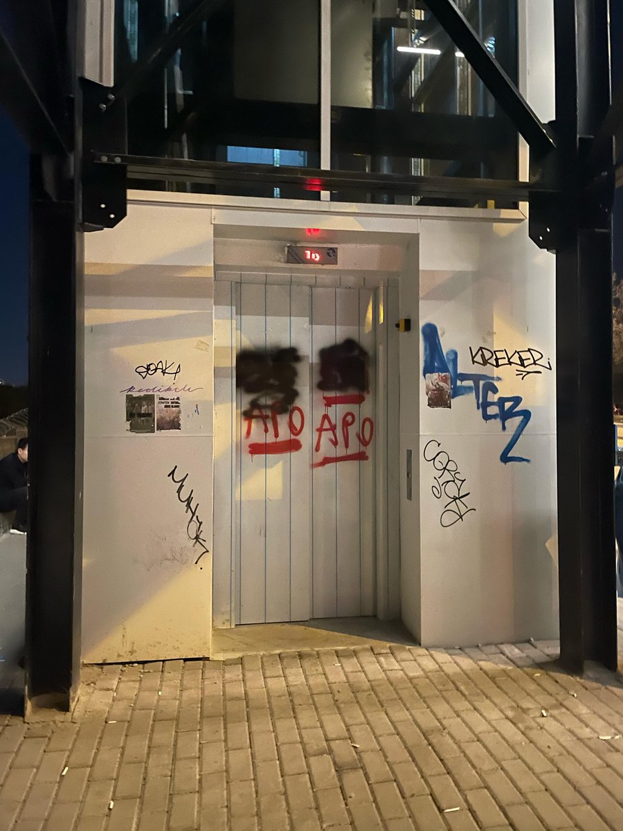 Hacettepe Üniversitesi Beytepe kampüsünde 10 mart tarihinde "Öğrenci Kolektifleri" adı altında aralarında okulun öğrencileri olmayan bir grup bildiri dağıtmıştı. 2010-2015 senelerinde neler yaptığı açıkça ortada olan “öğrenci kolektifi” denen örgütün okulumuzda neler yaptığını