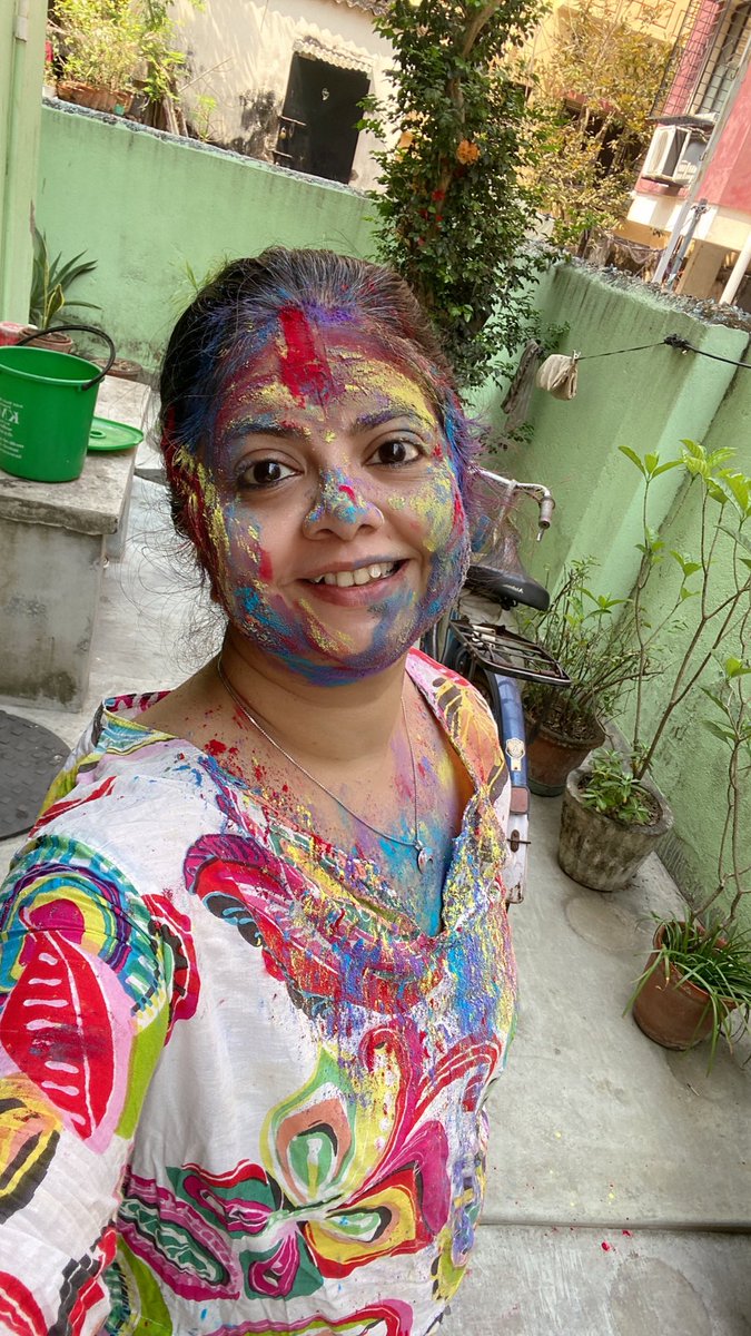 Kashanand's tweet photo. Some glimpses of my simple holi/doljatra at home. #Holi2025 #dolpurnima https://t.co/992sN9QDMi