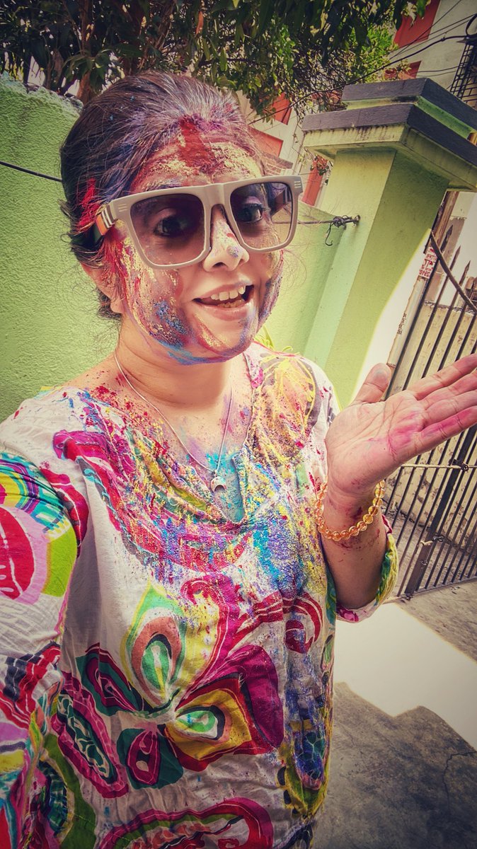 Kashanand's tweet photo. Some glimpses of my simple holi/doljatra at home. #Holi2025 #dolpurnima https://t.co/992sN9QDMi