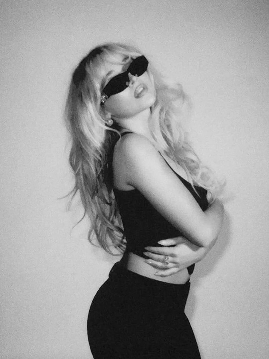 drewbrina thinker tweet media