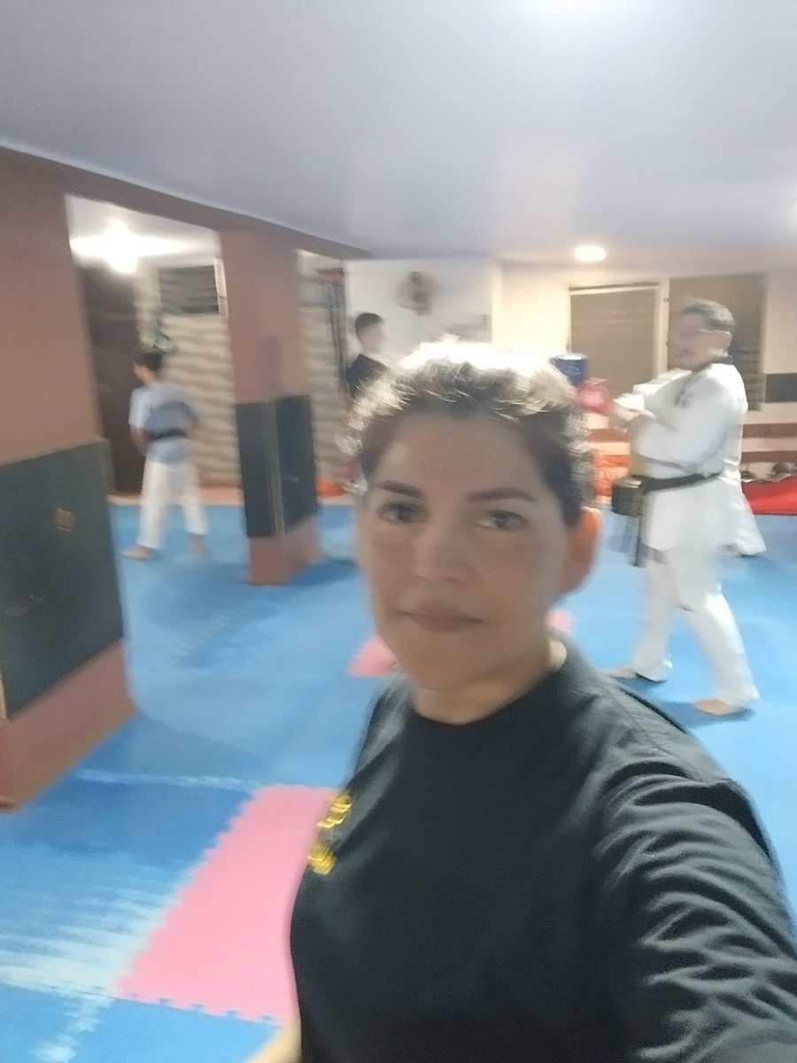 Back to the pool &amp; Tkd. #blackbelt #mamadeunGamer