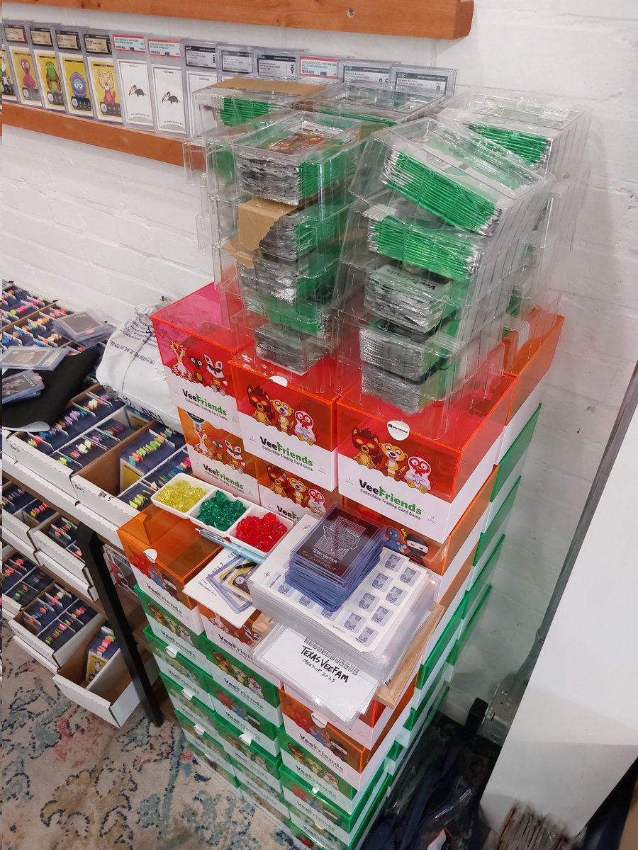ace2099's tweet photo. 50 box break at #TexasVFmeetup Don't miss it!! We're on box 5.

Live NOW at WhiskeyJack on Whatnot. 

https://t.co/I7wcb5EJtz https://t.co/ZgY8d0HM7D