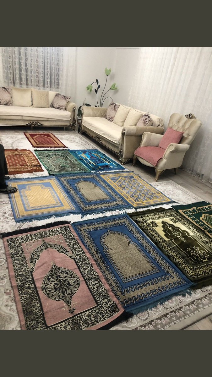 furkanderyaa61's tweet photo. Fatih hocam bu akşam 1 3 3 4 oynatacak değişik taktik hücum ileri Allah Allah Allah https://t.co/poMZFMfg1c