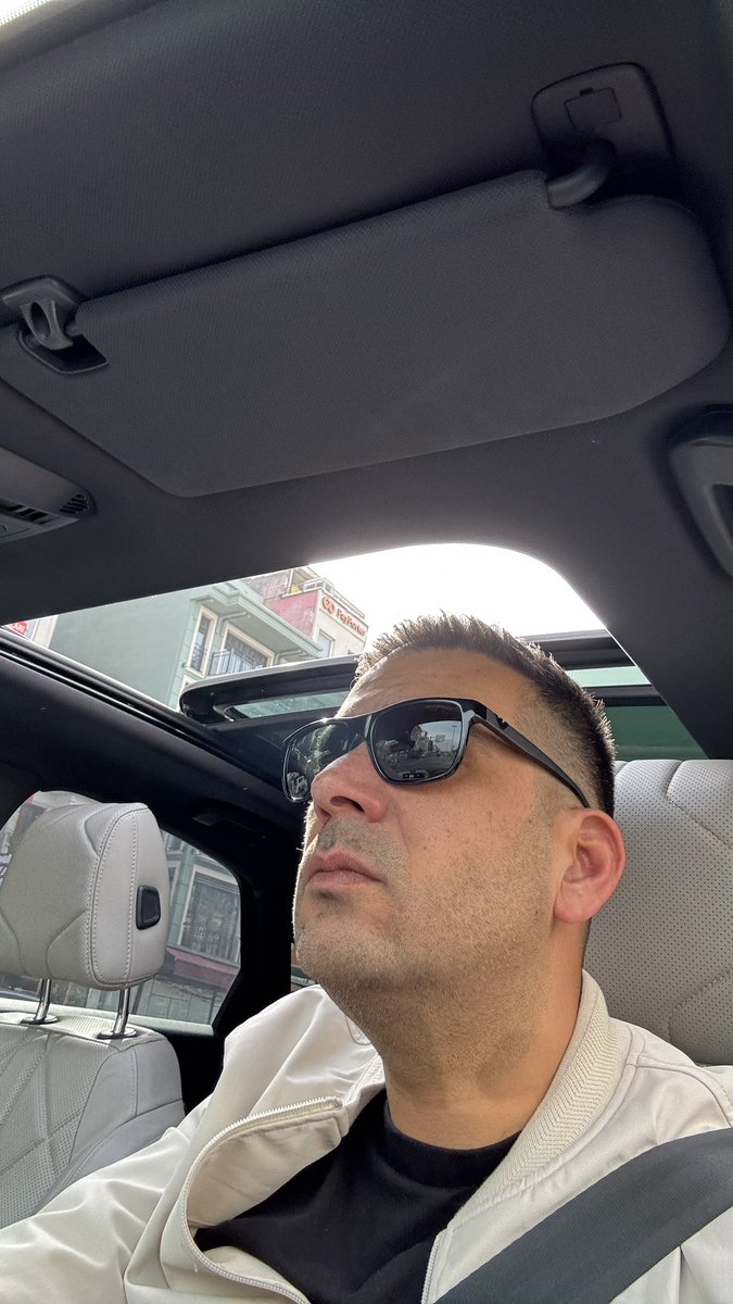 Isınan hava koşullarına erken uyum sağlayan İstanbullulara uyum sağlama çalışıyorumdur 🫠