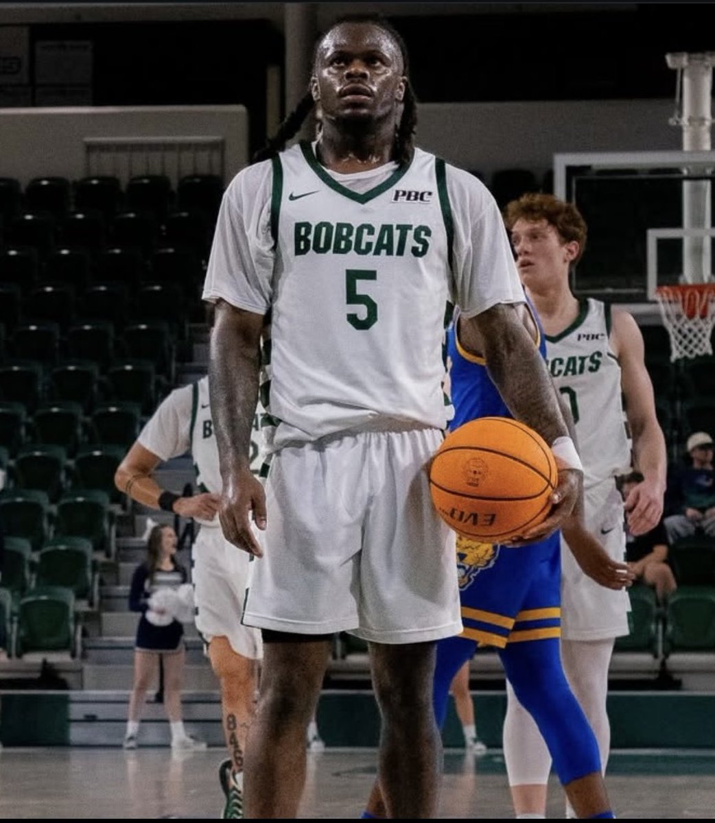 Trent Markwith (@tmarkwith14) on Twitter photo Highlights of GCSU grad transfer Zyair Greene can be found at the following link:
instagram.com/p/DHOaBGVurXr/…
Averaged 19.6 PPG and made 83 3’s at 38.2% this season. Top 15 in D2 in 3’s per game (3.32).
<a href="/zgreene11_/">Zyair Greene</a> Highlights of GCSU grad transfer Zyair Greene can be found at the following link:
instagram.com/p/DHOaBGVurXr/…
Averaged 19.6 PPG and made 83 3’s at 38.2% this season. Top 15 in D2 in 3’s per game (3.32).
<a href="/zgreene11_/">Zyair Greene</a>