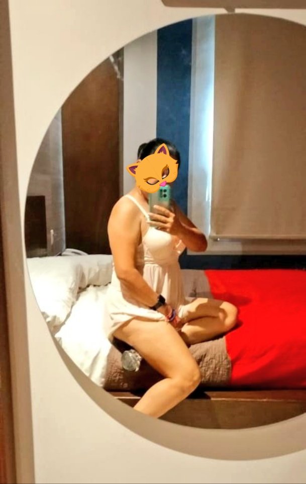 KARLY_HW2's tweet photo. Lindo y riquísimo Sabadito Motelero...
Que ganas😋
Quien invita Mañana o el Lunes?
Con mi esposo o yo Sola?
😈😇😈😈
Los Leo
#SabadoDePutería 
#SabadoDeMorboYProvocación https://t.co/Kf85Kseb6c