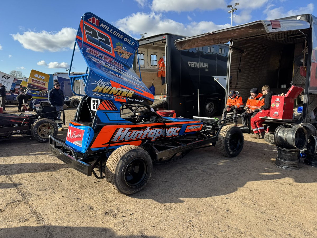 22 Lewis Hunter