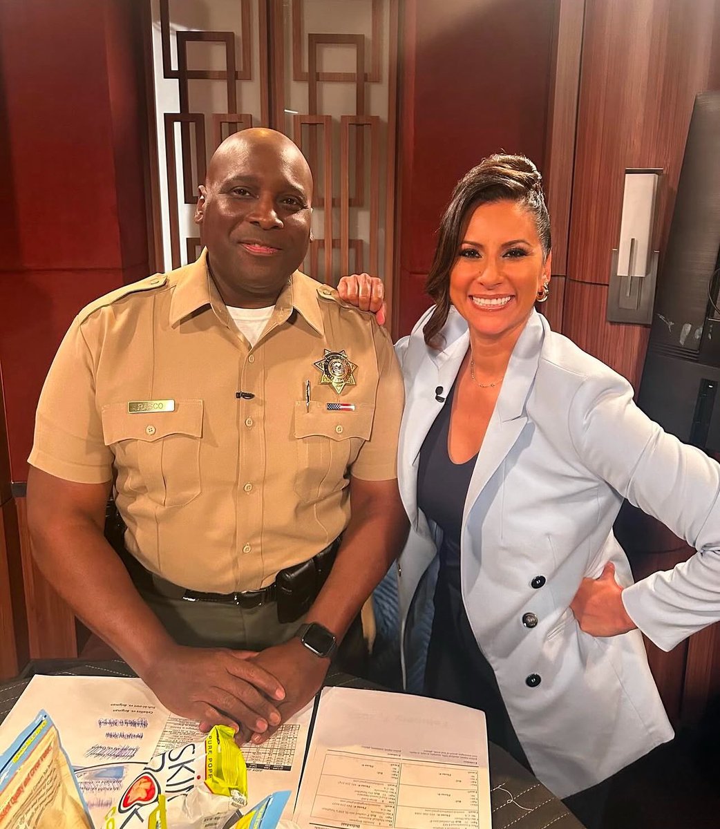 Shout Out To  @whitneykumarofficial 😎 To The Many Laughs, Conversations &amp; Good Times! #repost #teamwork #cooling #goodvibes 
#judyjustice #judgejudy #bestbailiff #courtreporter #courtreporterlife #stenographer #bhs #behindthescenes