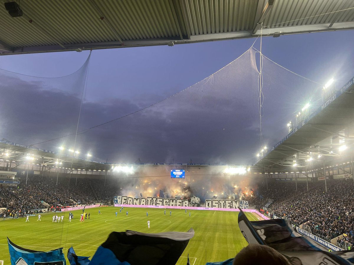 🗓️ 14.03.2025 / 2. Bundesliga
📍Magdeburg 🕡
🏟️ Avnet Arena 27.000
⚽️ 1.Fc Magdeburg : Hamburger SV 0:3
FT #hsv