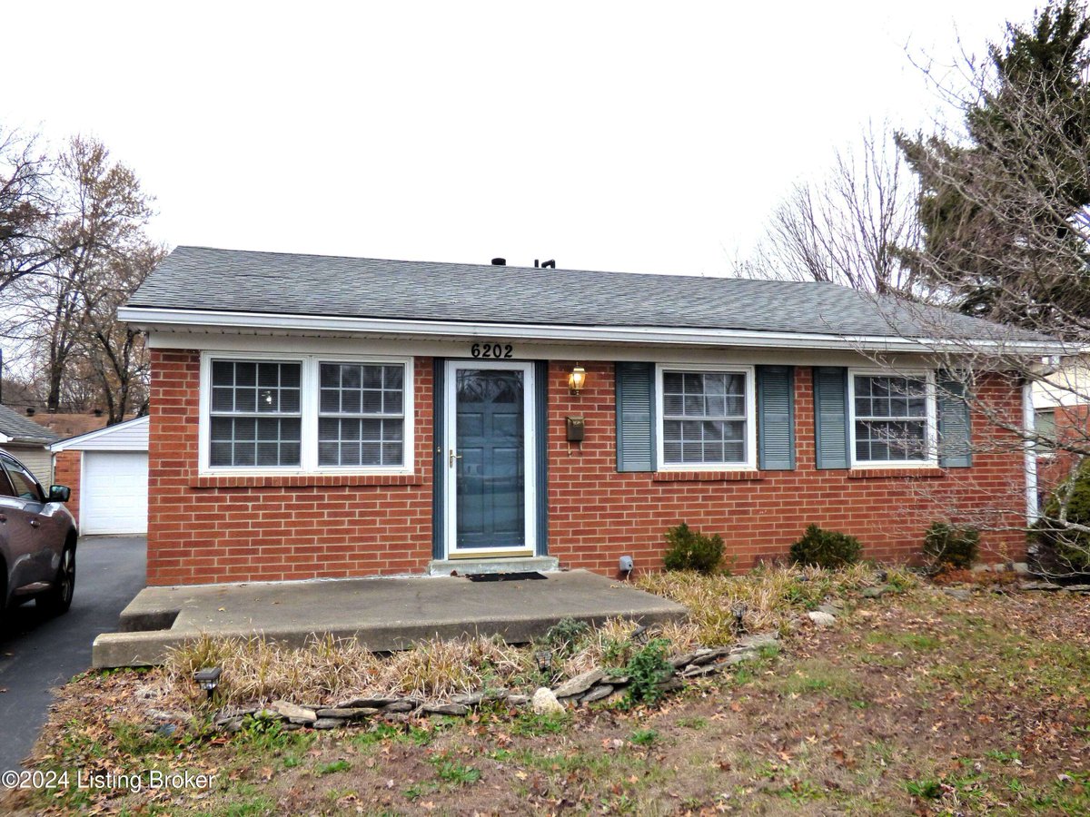 TeamPruitt's tweet photo. 💥💥6202 Dart Dr, Louisville, KY 40291 just sold! We have others listed on https://t.co/mIioZDKe7a💥💥

Contact us for assistance in doing the same with your property. It would be our pleasure to work with you.

Bobby Pruitt - 5028020252
#TeamPruitt #SOLD #RealEstate https://t.co/NjY8QyCSPy