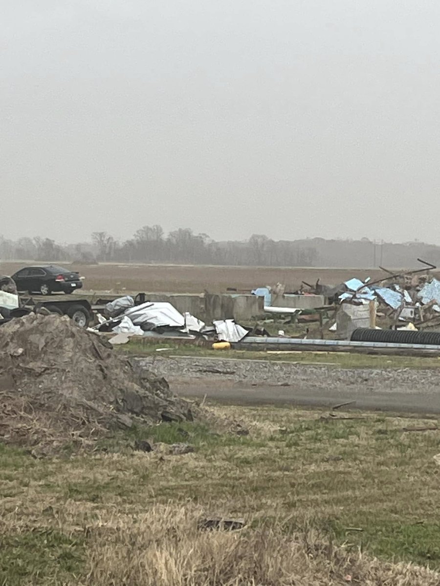 Crazycars811's tweet photo. Home swept away in Cambell Station Arkansas https://t.co/2QSrIIy86D