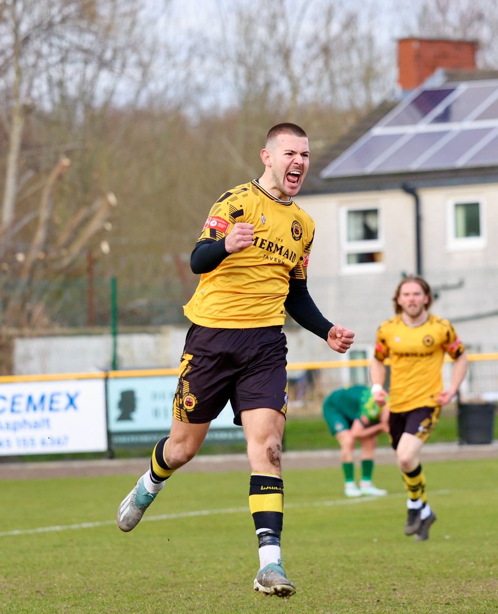 PrescotCablesFC's tweet photo. Big Ben ⚽️ 

@benielliott9 https://t.co/hOjma5t0d3