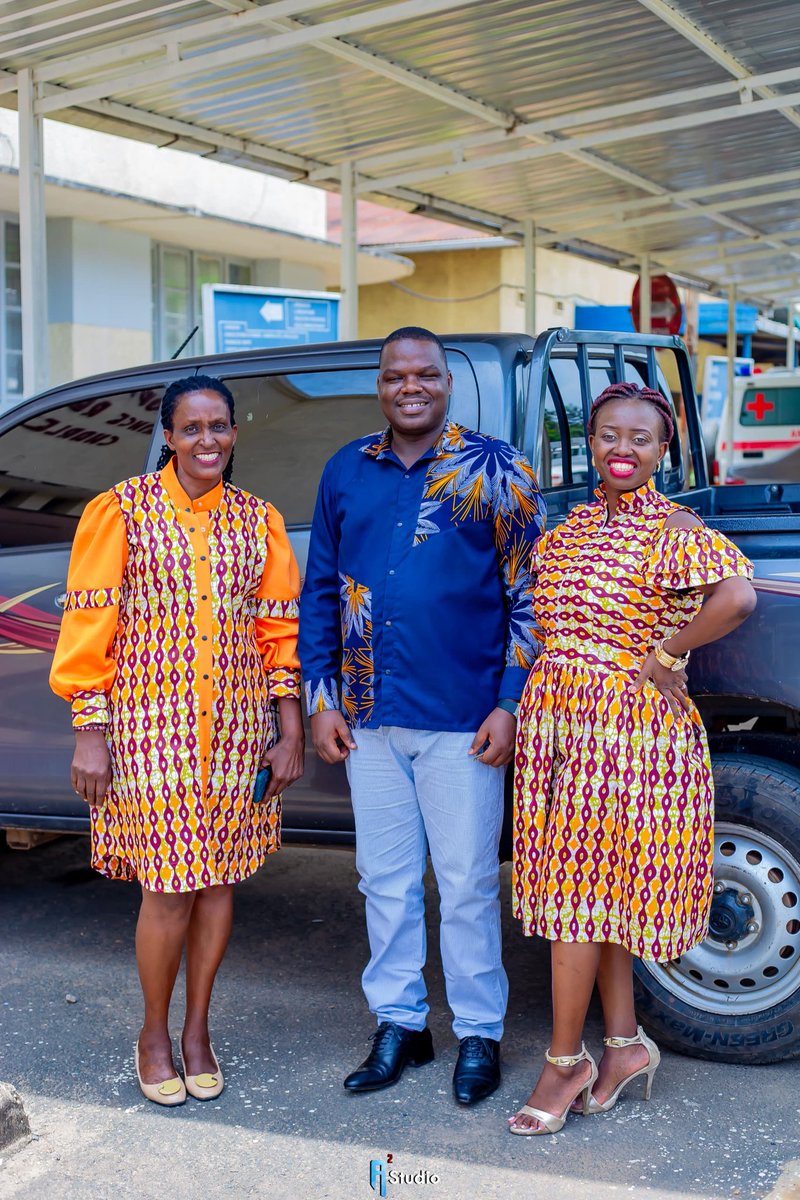 Dr Oscar NIMPAYE (@nimpos12) on Twitter photo A l'occasion de la célébration de <a href="/womensday/">Women's Day</a>, les femmes qui travaillent à l'<a href="/hprcinfo/">HPRC Burundi</a> se sont réunies pour partager un moment de convivialité et de solidarité, toutes vêtues du même pagne traditionnel, symbole d'unité et de respect de la culture locale.<a href="/mspls_bdi/">Ministère de la Santé Publique Burundi(MSPLS)</a> A l'occasion de la célébration de <a href="/womensday/">Women's Day</a>, les femmes qui travaillent à l'<a href="/hprcinfo/">HPRC Burundi</a> se sont réunies pour partager un moment de convivialité et de solidarité, toutes vêtues du même pagne traditionnel, symbole d'unité et de respect de la culture locale.<a href="/mspls_bdi/">Ministère de la Santé Publique Burundi(MSPLS)</a>