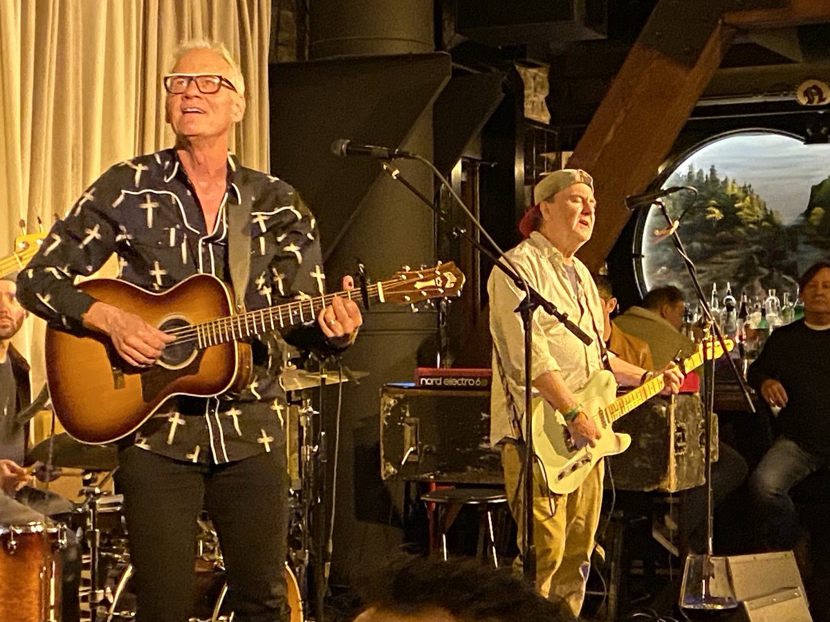 jonbream's tweet photo. What a terrific hello by the Scarlet Goodbye to open the renovated Aster House. Great to hear Dan Murphy again with his new band with Jeff Arundel &amp; special guests Mary Bue &amp; rocking Kraig Johnson &amp; Sea Change Treble Choir in balcony. Cool new venue w excellent sound system. https://t.co/VsLL5taZ9r