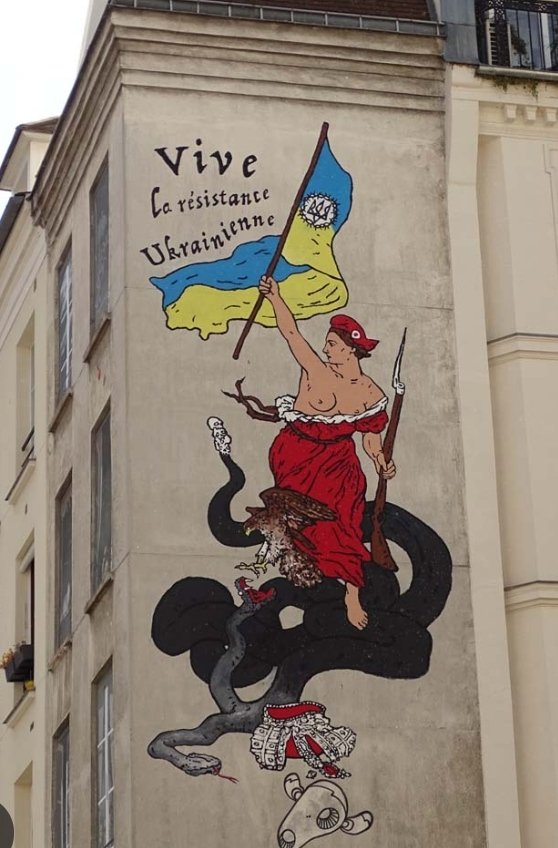 I am French and I stand with Ukraine 🇫🇷🇺🇦