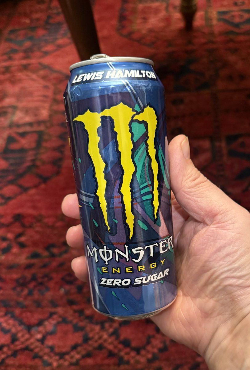 ToikkaJyri's tweet photo. Migreeni ICD-10: G43.
Tuo viheliäinen päänsärkysairaus.
Tölkki Monsteria saattaa auttaa estämään migreenin puhkeamista.
Kokeilkaa.
Muutamat saaneet Monsterista avun. Ehkä pelkkää tauriinia kannattaisi kokeilla myös, mutta tässä tauriini on nestemäisessä muodossa. Nopeampi. https://t.co/I5i8WVRp2G