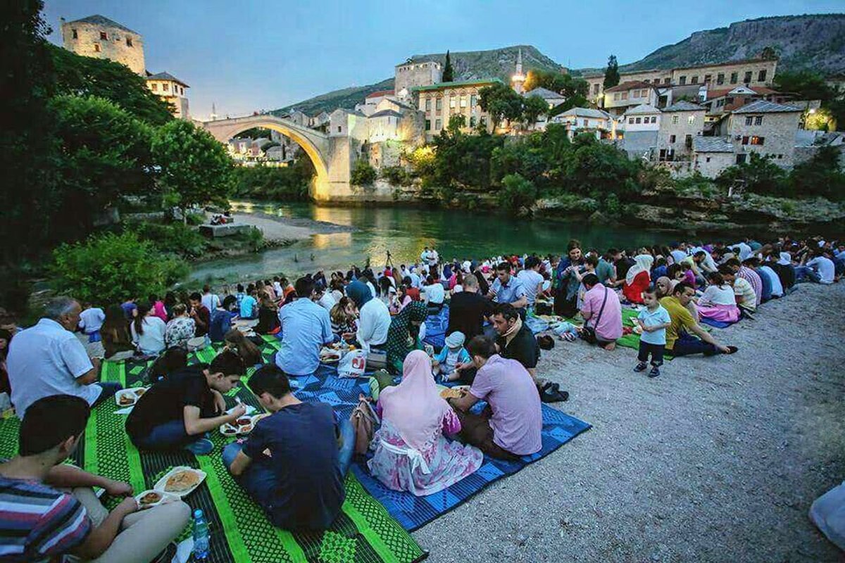 Public Iftar in Mostar 

🇧🇦