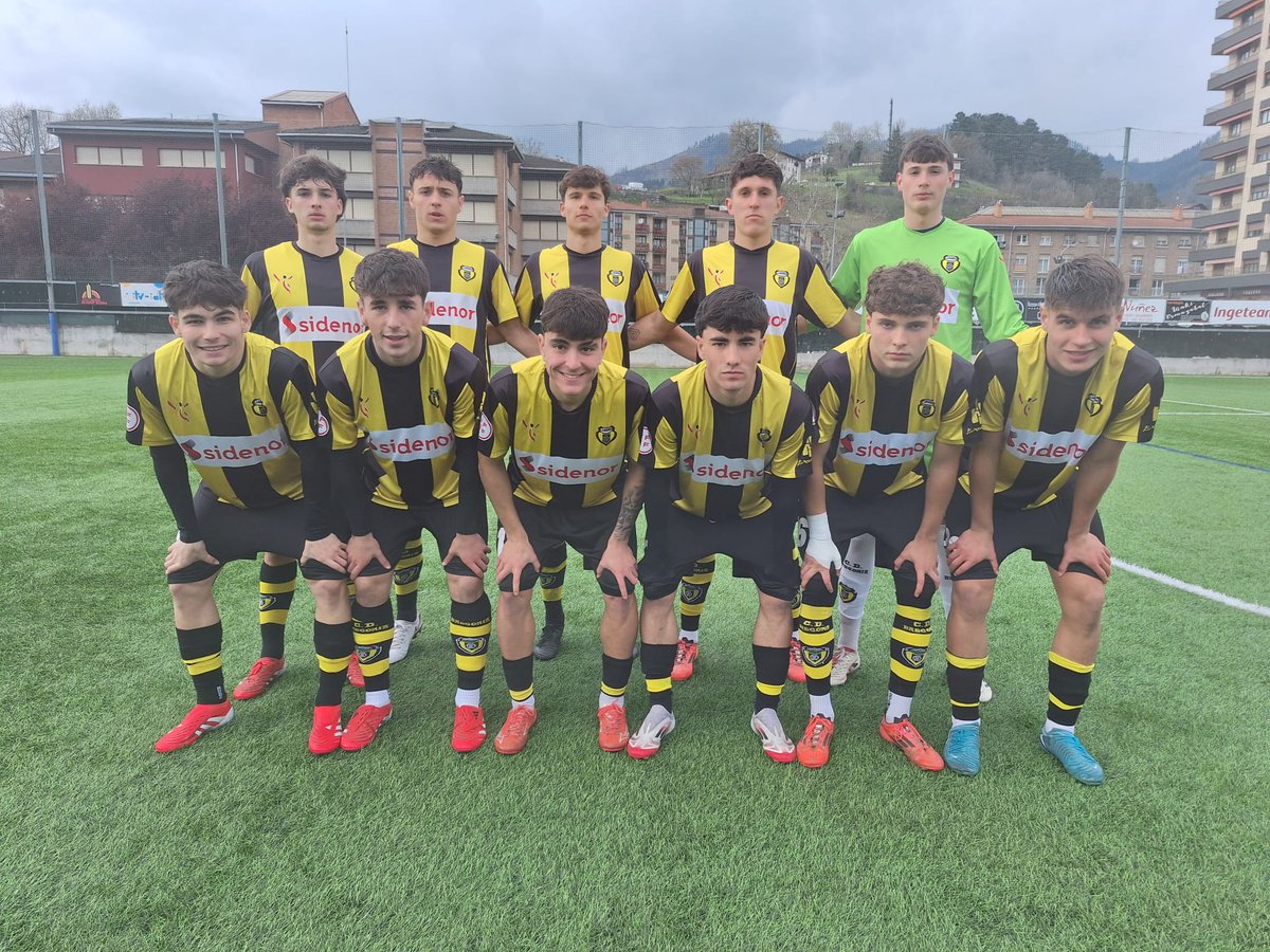 AthleticClub's tweet photo. CANTERA I Nuestro filial gualdinegro sigue con paso firme en lo más alto de la Tercera Federación. 

@beasainke1905 0⃣-4⃣ @cdbasconia
⚽️ Vizcay, Lekuna, Huestamendia, Goñi.

#AthleticLezama 🦁 https://t.co/Ip7BwdMlCK