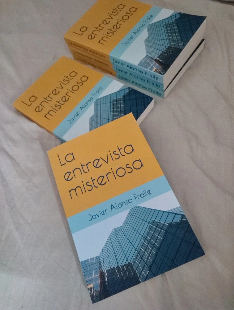 ¿Y si los liquidamos por Vinted y/o wallapop y/o en persona con marcapaginas y posits o velitas y dedicados a 12€ y ya para la próxima feria me pediré otra tirada? 
vinted.es/items/32866086…