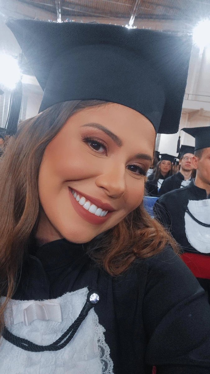 joyycevm's tweet photo. Quenga sim, mas uma quenga formada e ADVOGADA! 😘✨ https://t.co/z0WIouyV6T