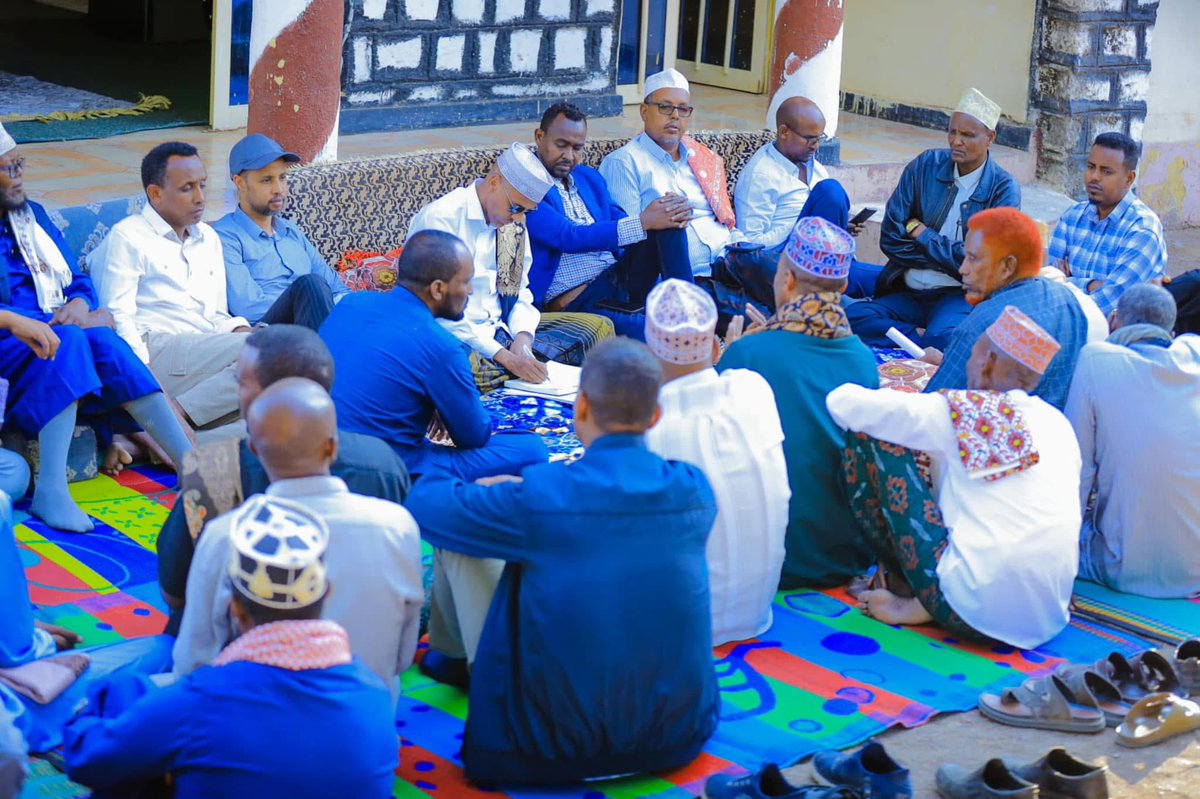 SRSPresident_'s tweet photo. His Excellency President @Mustafe_M_Omer held an Iftar with elders and intellectuals in Fik, the capital of the Erer Zone. https://t.co/bSrPYpcPeY