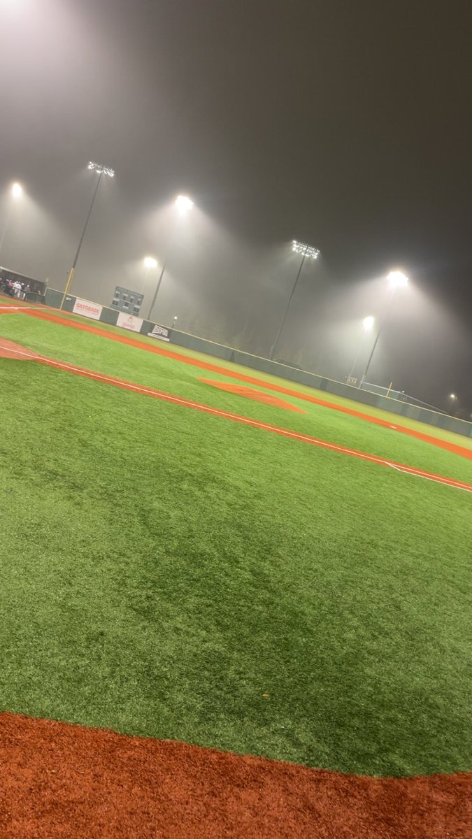 Heck of a week on the beach for the Hawks; 7-2 with 97 runs and 10 home runs. Wheels pointed back to Michigan at 9-2 overall, ready for conference play on Tuesday!